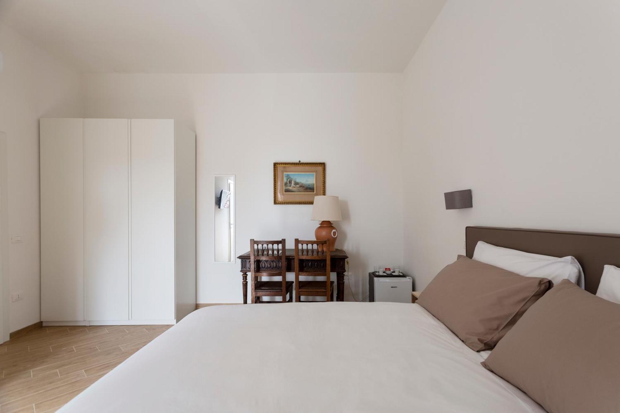 Residenza 33 Hotel Napoli Bagian luar foto