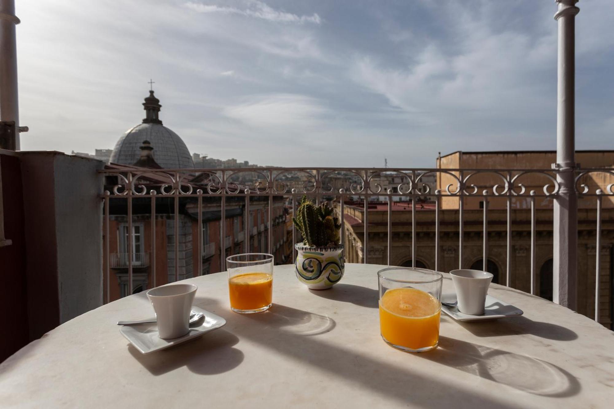 Residenza 33 Hotel Napoli Bagian luar foto