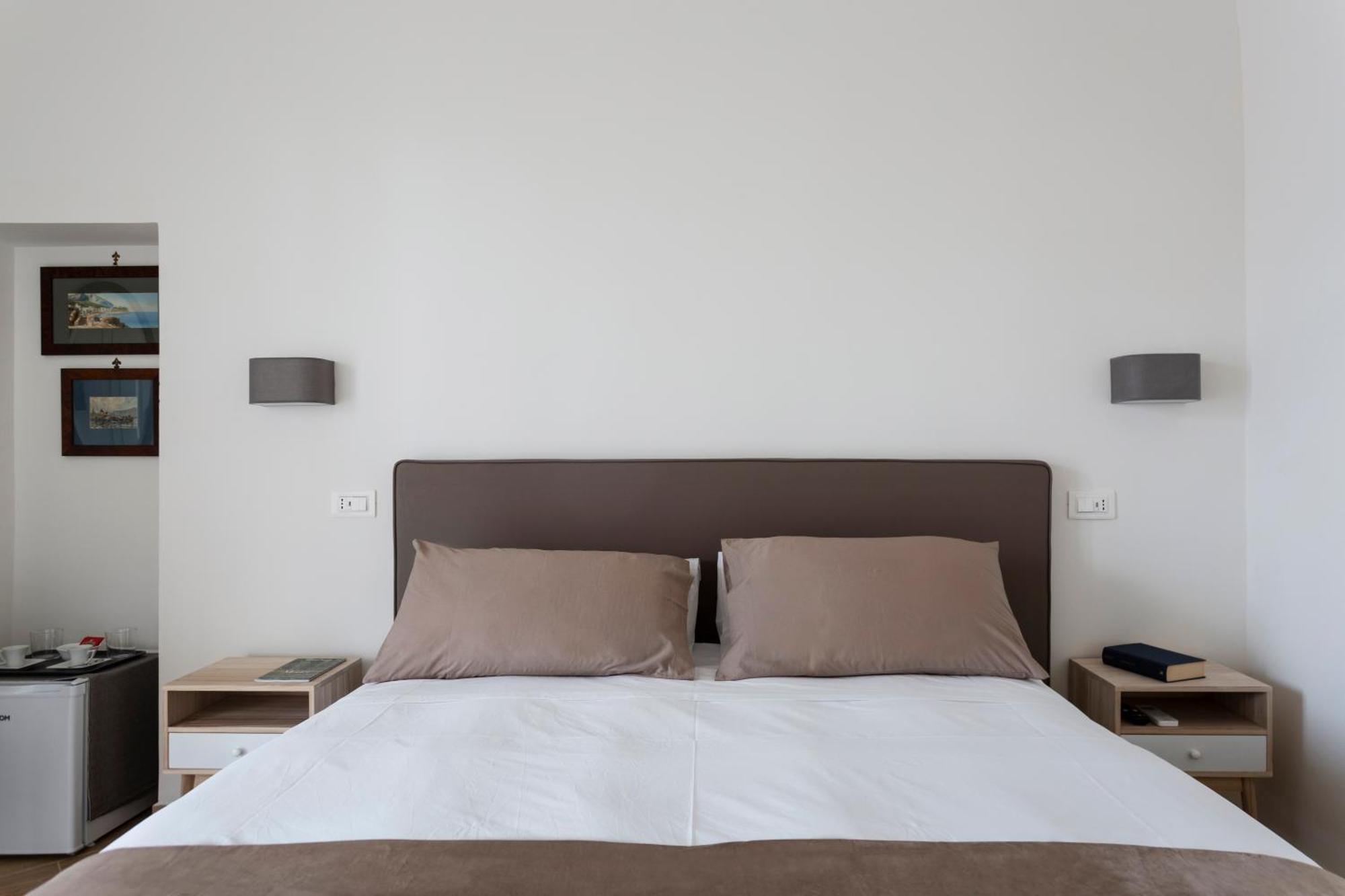 Residenza 33 Hotel Napoli Bagian luar foto