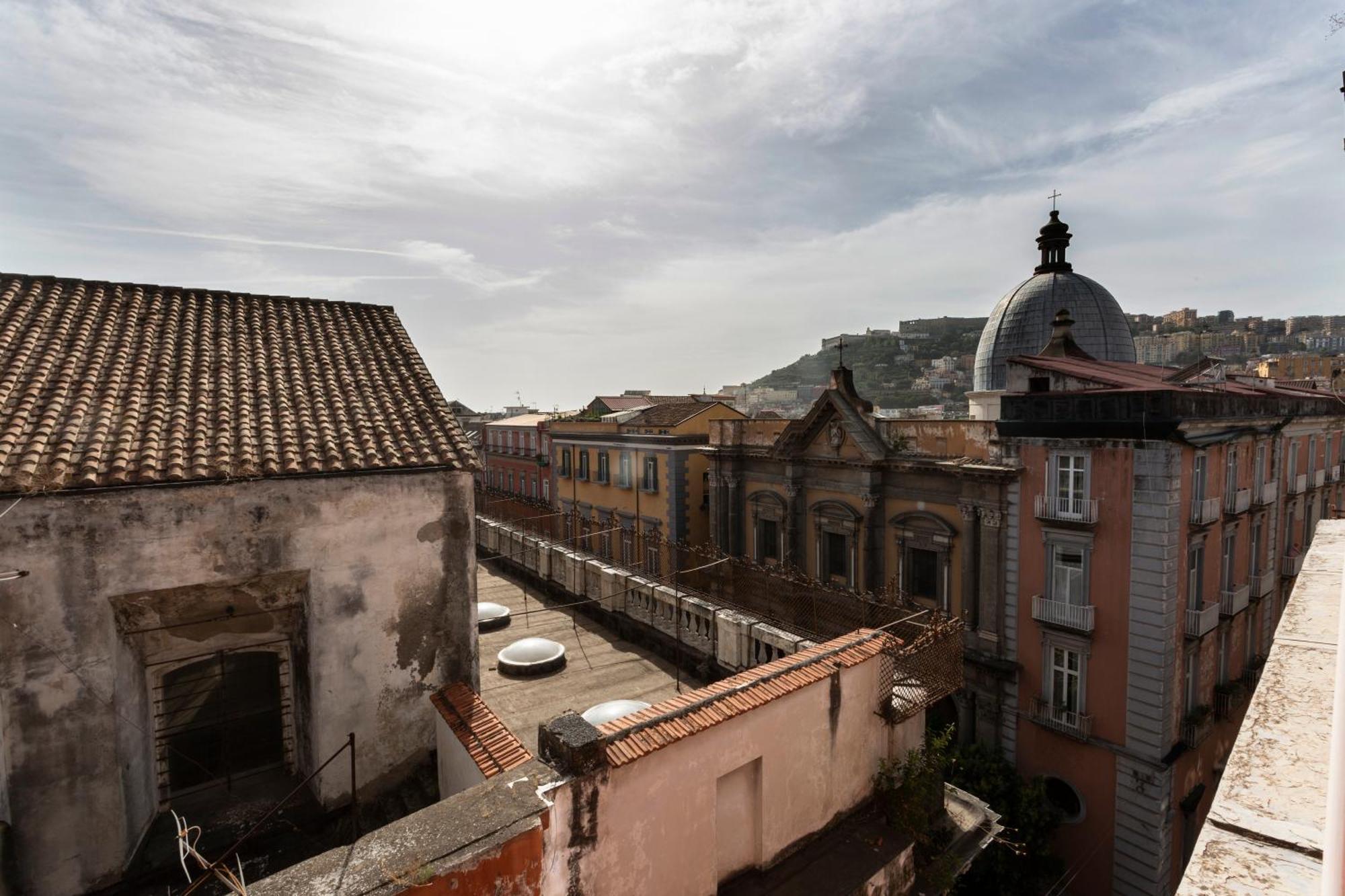 Residenza 33 Hotel Napoli Bagian luar foto