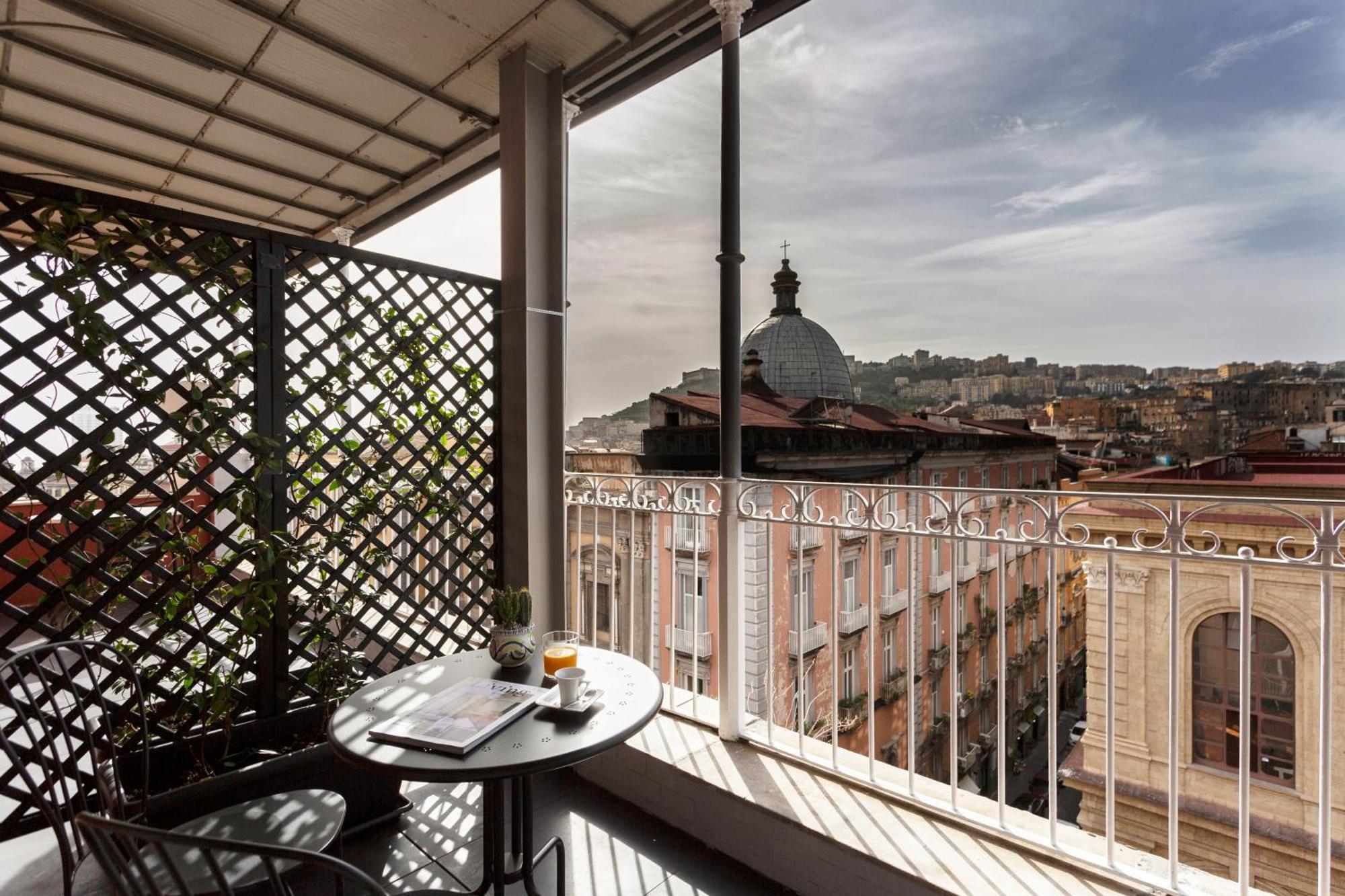 Residenza 33 Hotel Napoli Bagian luar foto